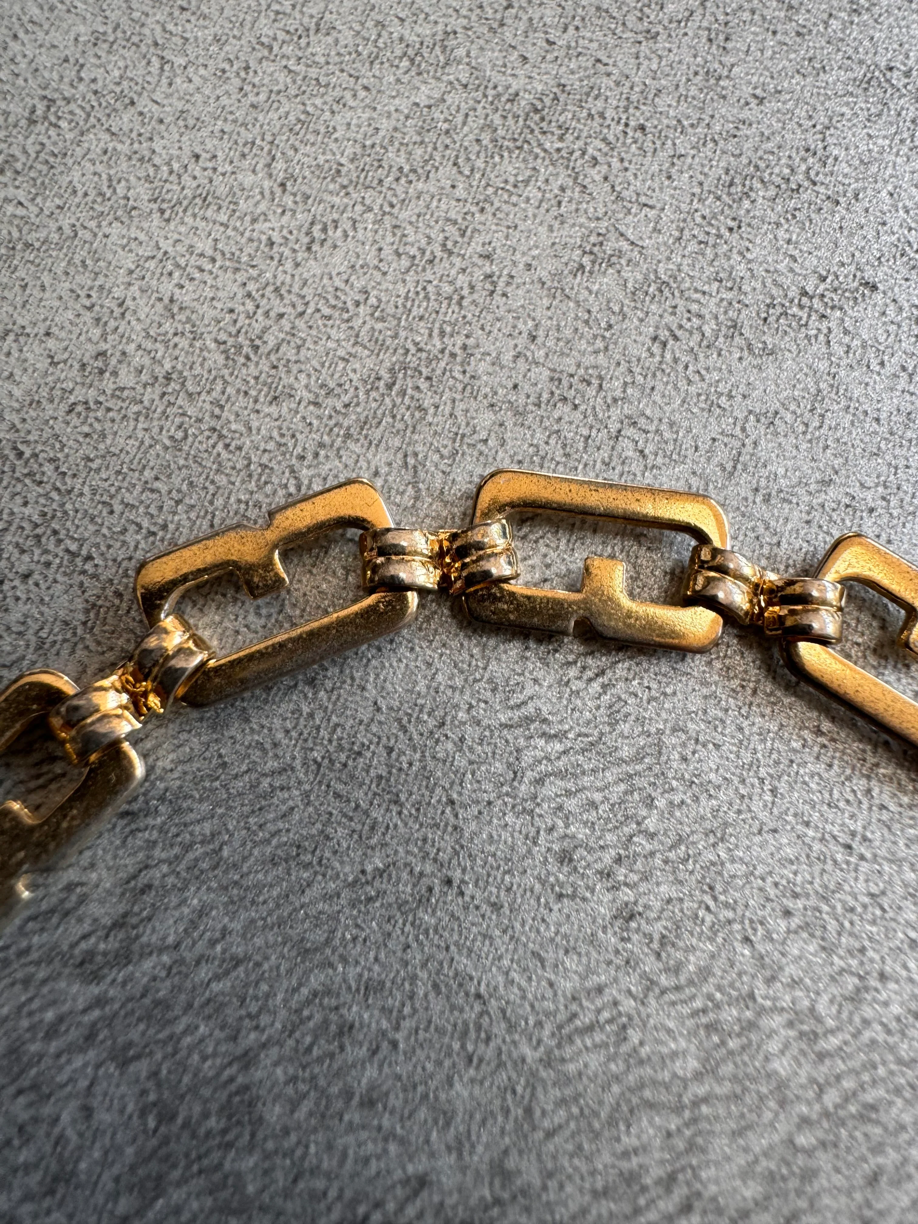 1980s Givenchy Monogram Golden Chain Link Bracelet - Image 4