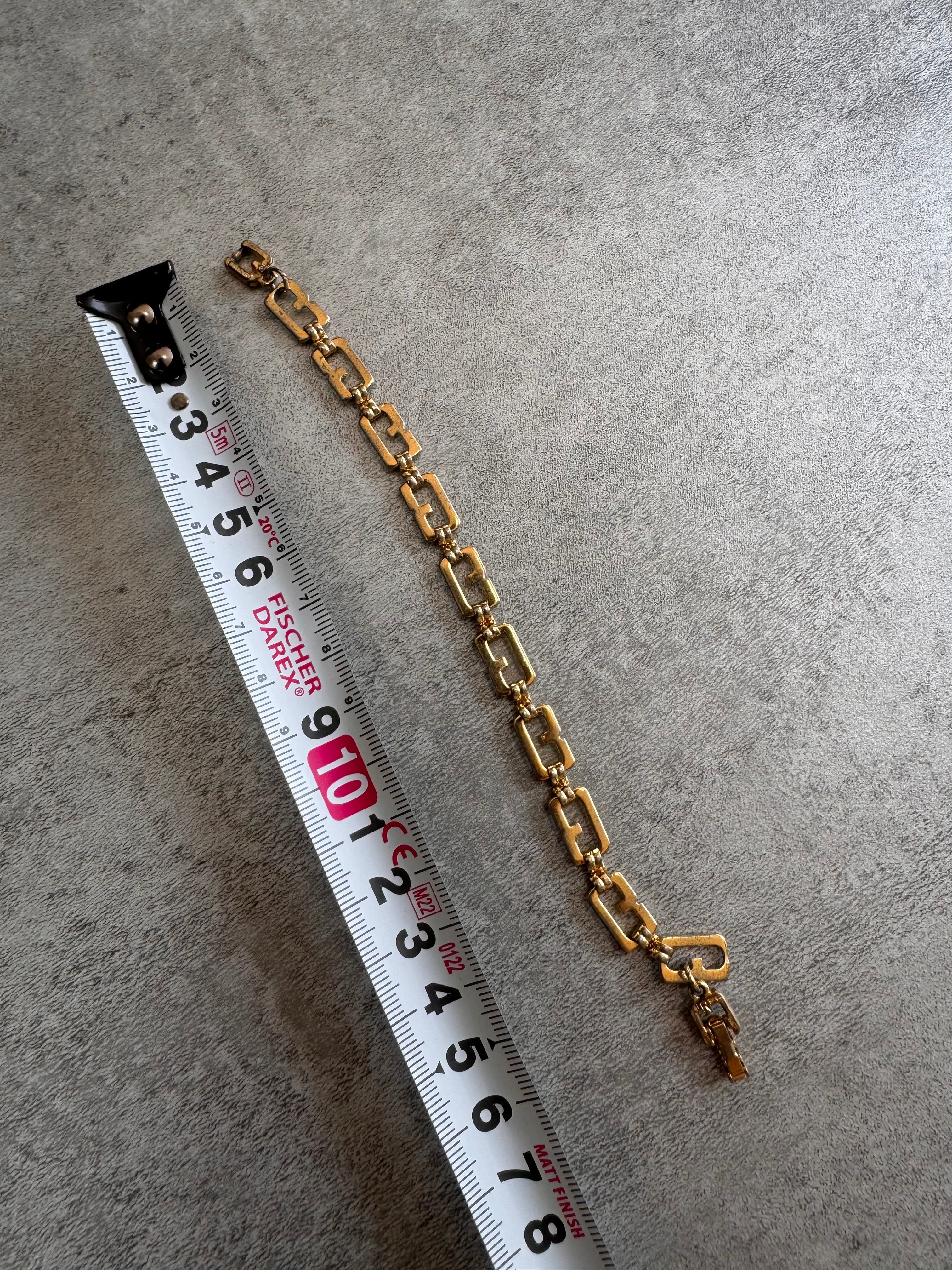1980s Givenchy Monogram Golden Chain Link Bracelet - Image 5