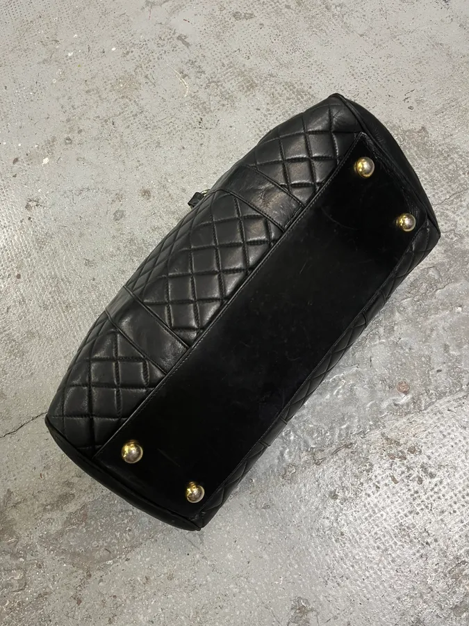 1990s Chanel Black Leather Bowling Quilted Handle Bag - Image 8