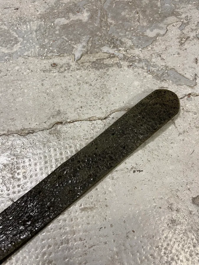 2000s Cavalli Black Eroded Leather Belt - Image 5