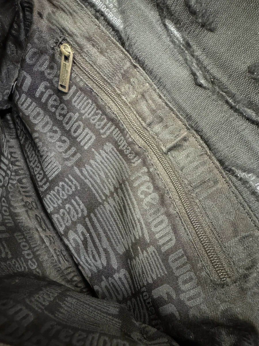 2000s Cavalli Crocodile Buckle Black Exotic Handle Bag - Image 4