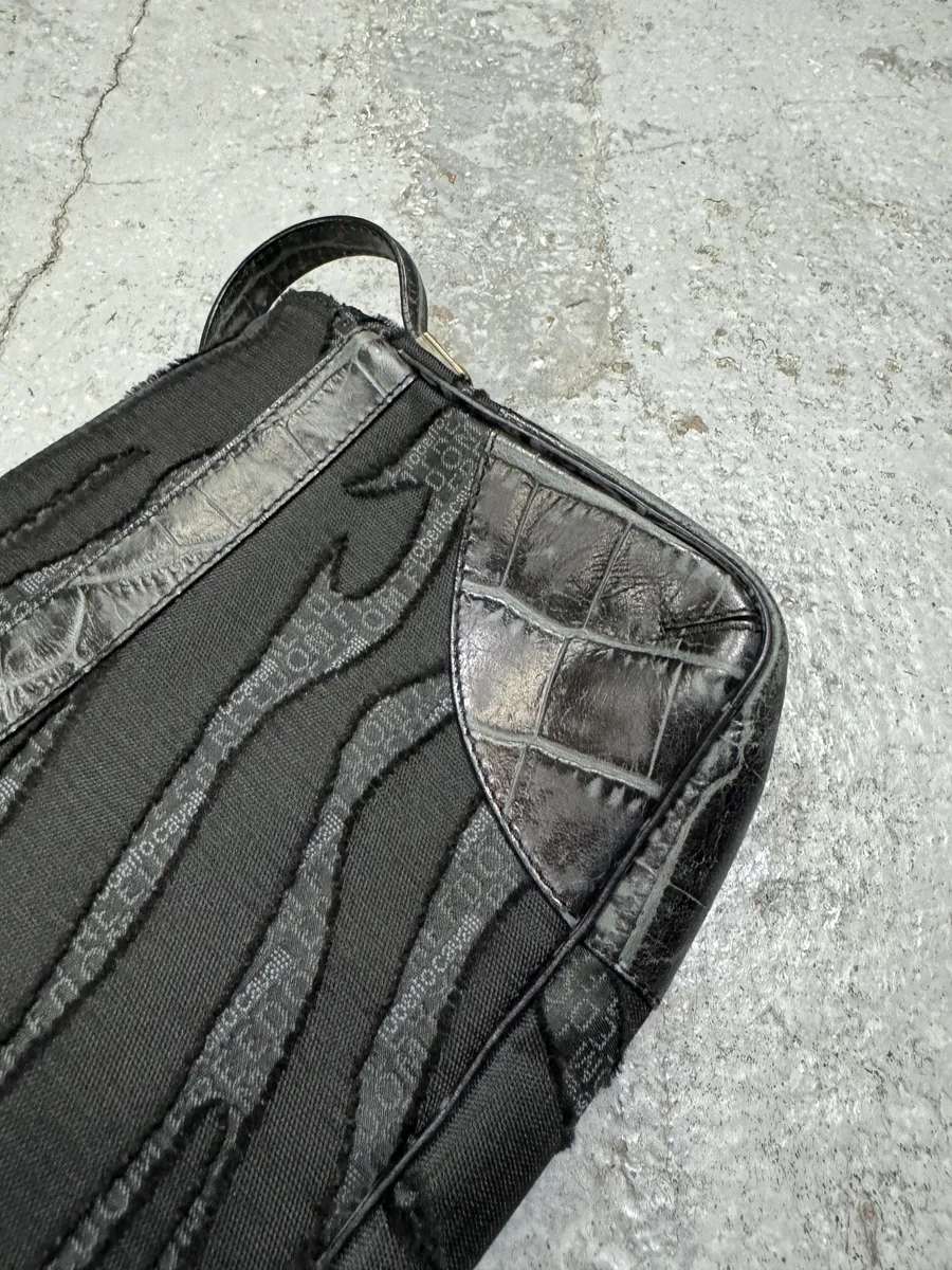 2000s Cavalli Crocodile Buckle Black Exotic Handle Bag - Image 5