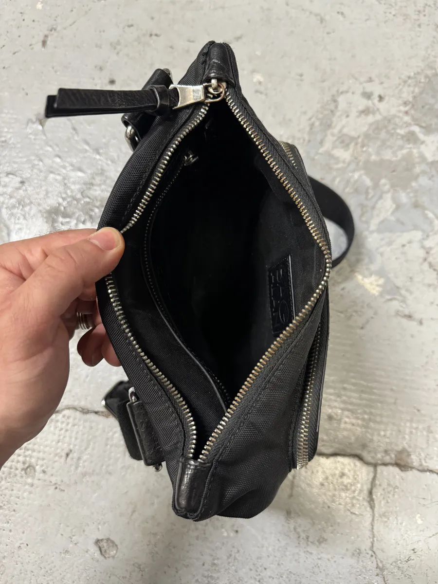 2000s Dolce & Gabbana Alan Zip Lock Black Leather Shoulder Bag - Image 6