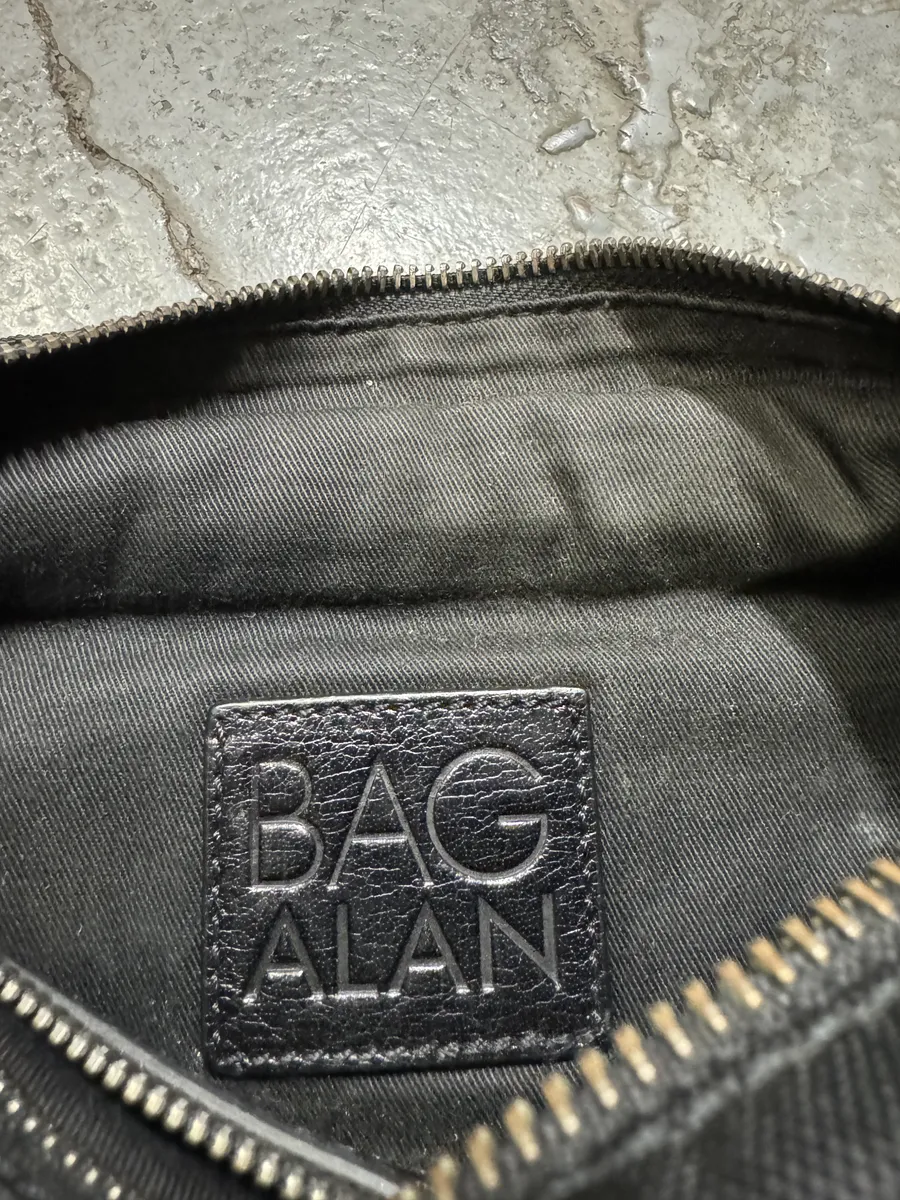 2000s Dolce & Gabbana Alan Zip Lock Black Leather Shoulder Bag - Image 8