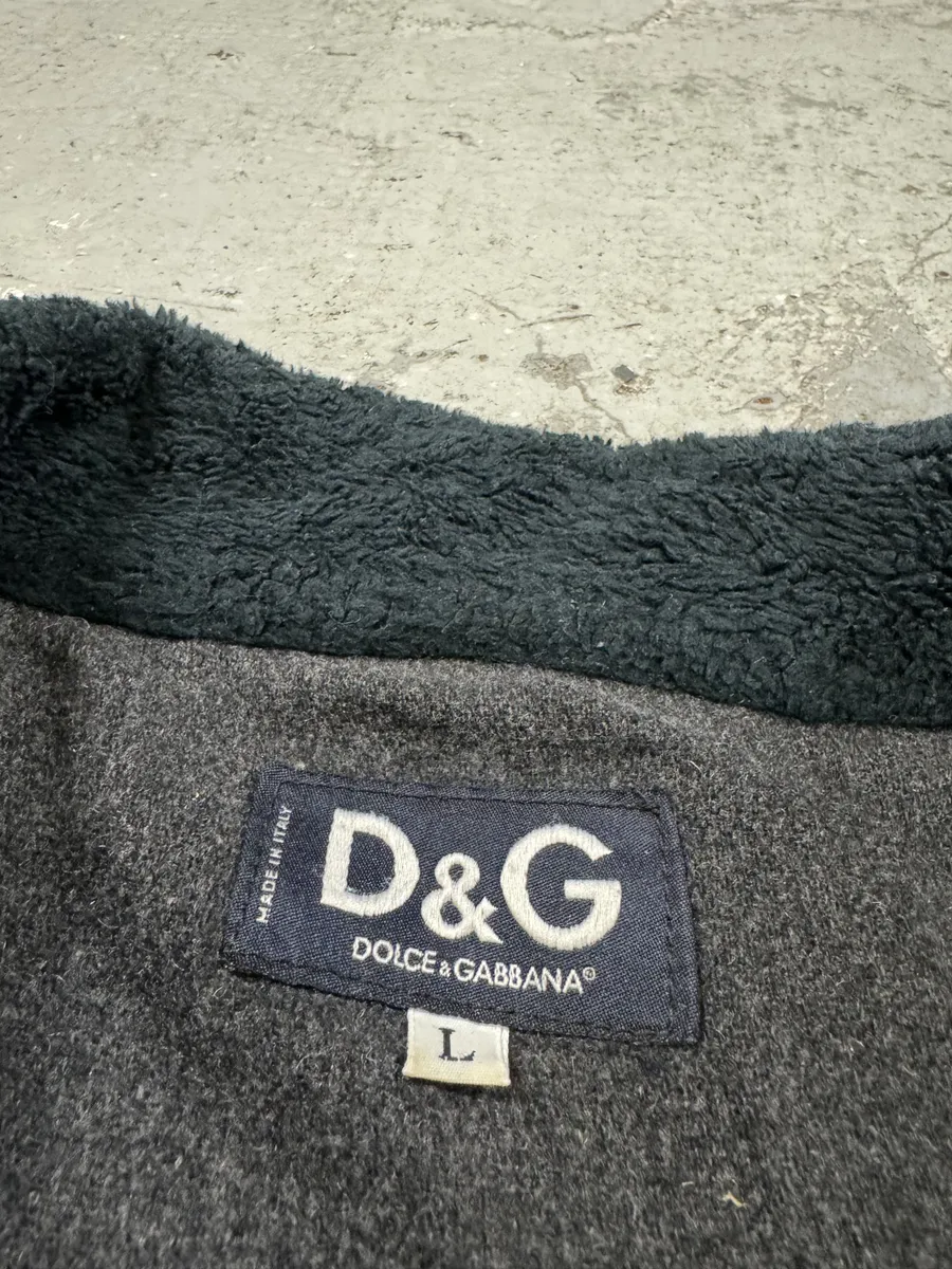 2000s Dolce & Gabbana Black Plush Fleece Trucker Jacket - Image 10