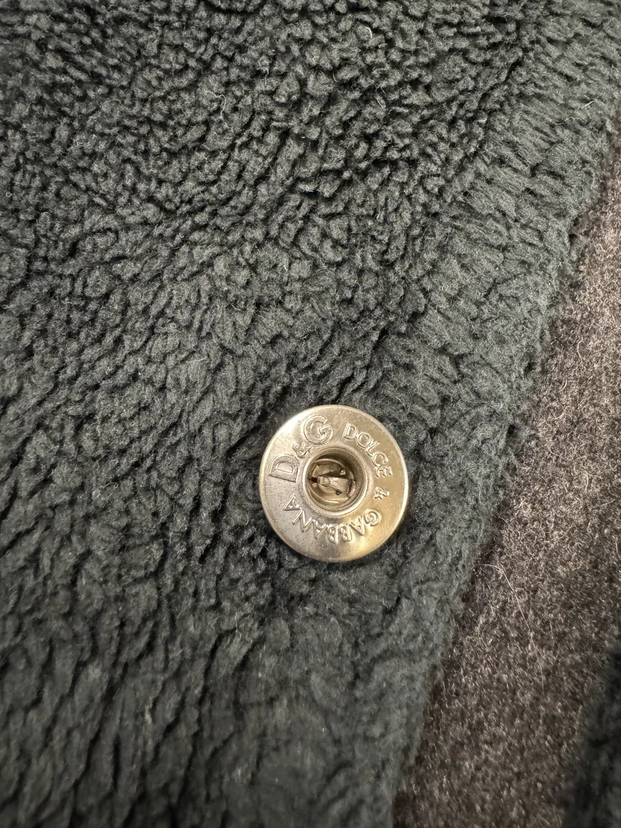 2000s Dolce & Gabbana Black Plush Fleece Trucker Jacket - Image 8