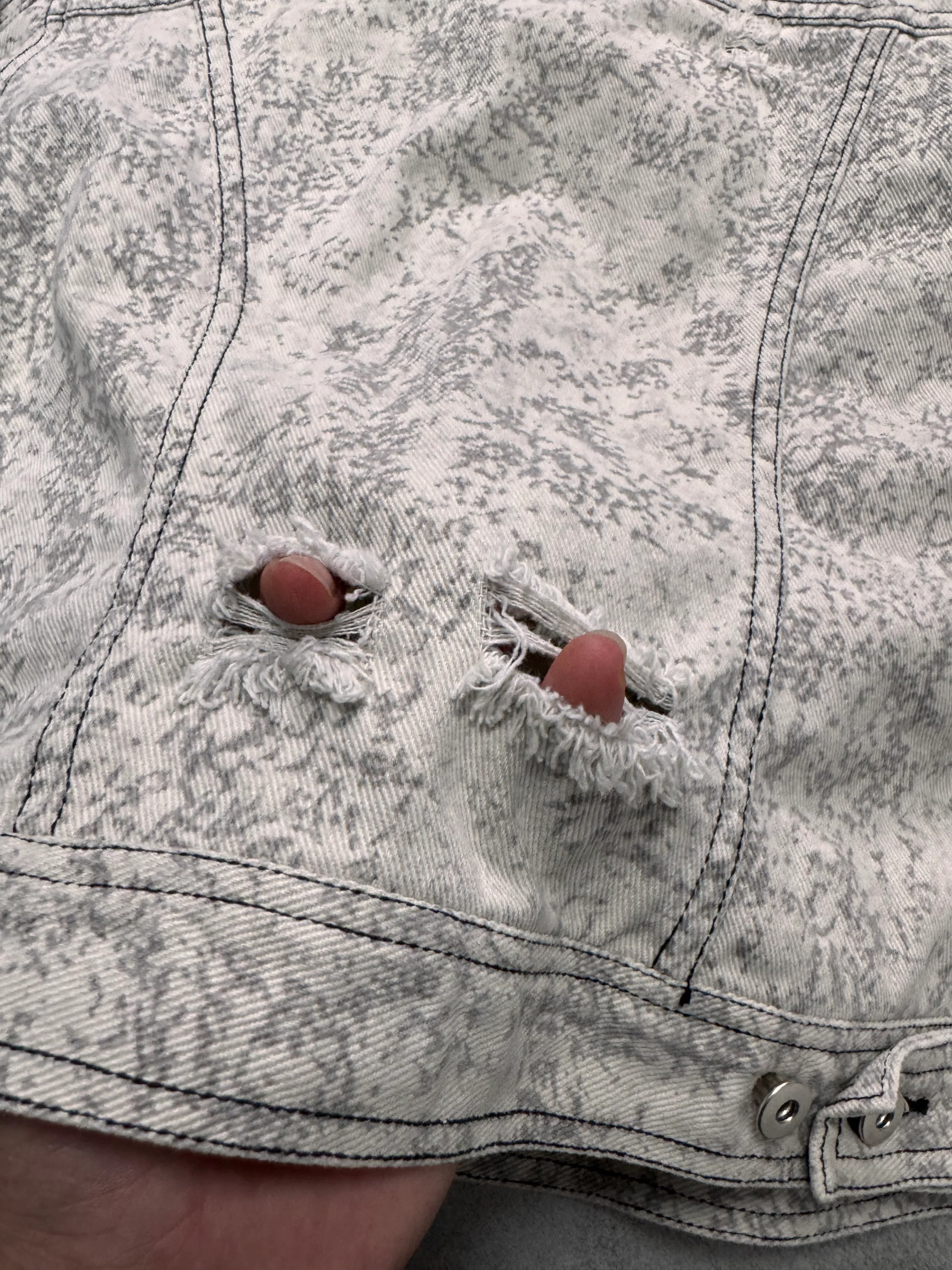 2000s Dolce & Gabbana Camouflage Light Cropped Jacket - Image 7