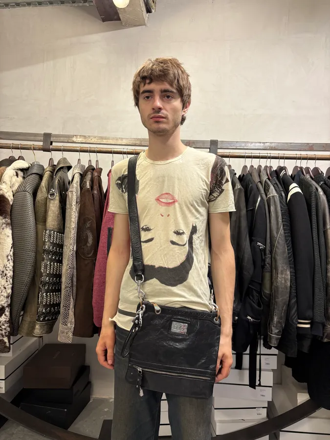 2000s Dolce & Gabbana Padlock Black Leather Shoulder Bag - Image 6