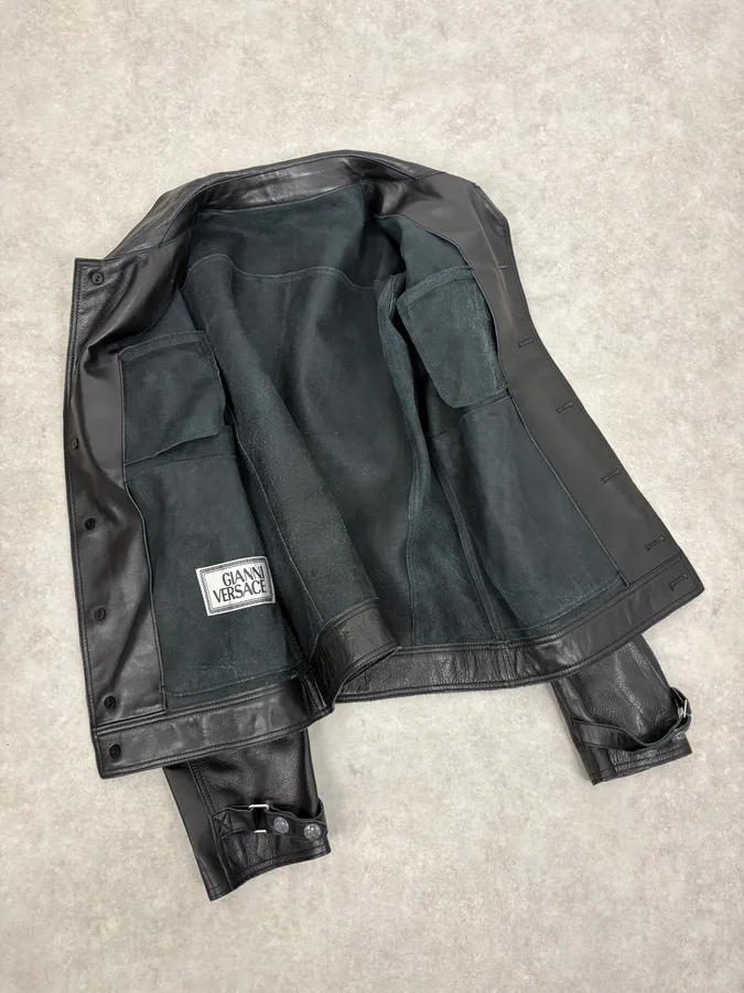 2000s Gianni Versace Pure Black Leather Embellished Trucker Jacket - Image 7