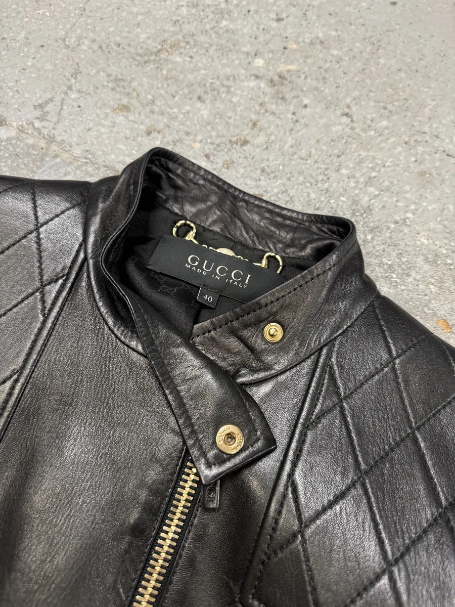 2000s Gucci Asymmetrical Black Leather Jacket - Image 7