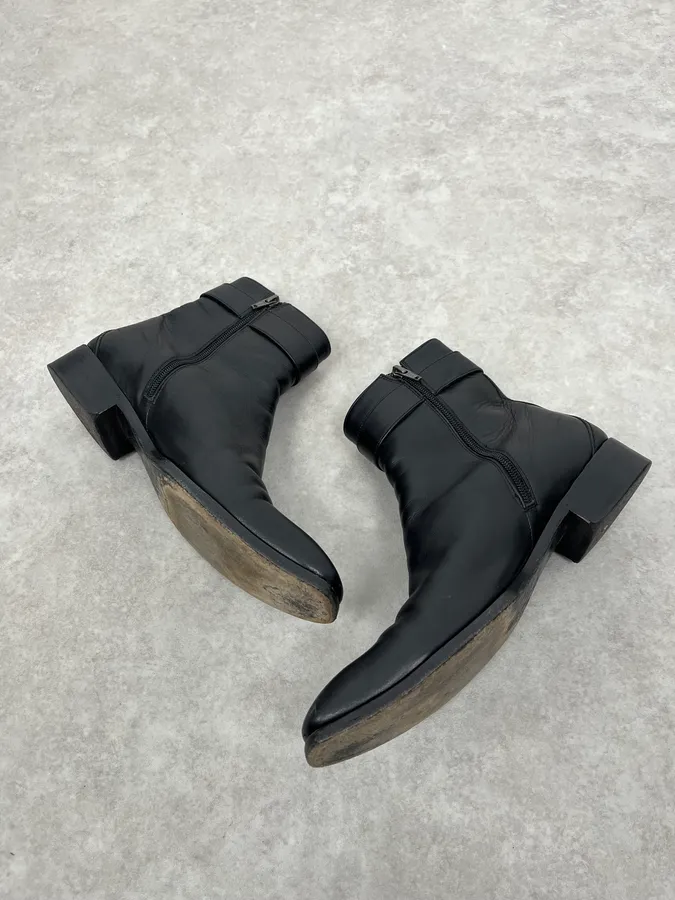 2000s Gucci Black Signature Ankle Leather Boots - Image 3
