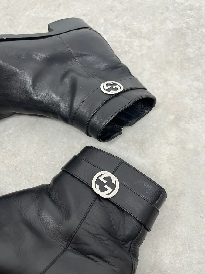 2000s Gucci Black Signature Ankle Leather Boots - Image 4