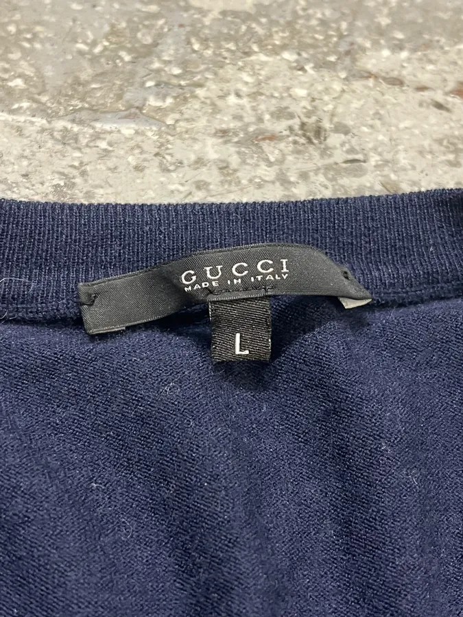 2000s Gucci Grey & Navy Wool & Silk V Neck Sweater - Image 6