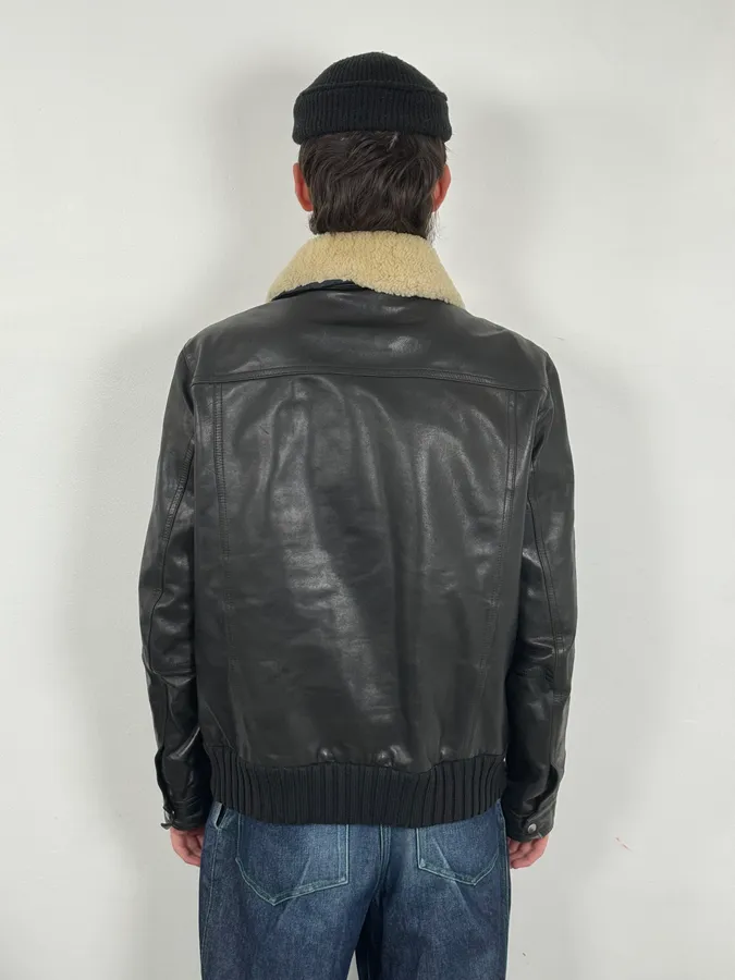 2000s Gucci Shearling Collat Black Leather Jacket - Image 3