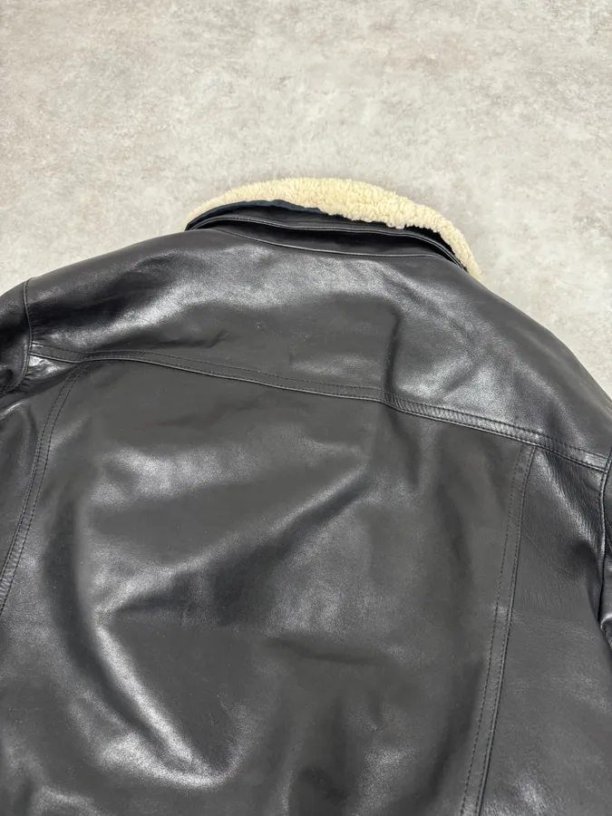 2000s Gucci Shearling Collat Black Leather Jacket - Image 6