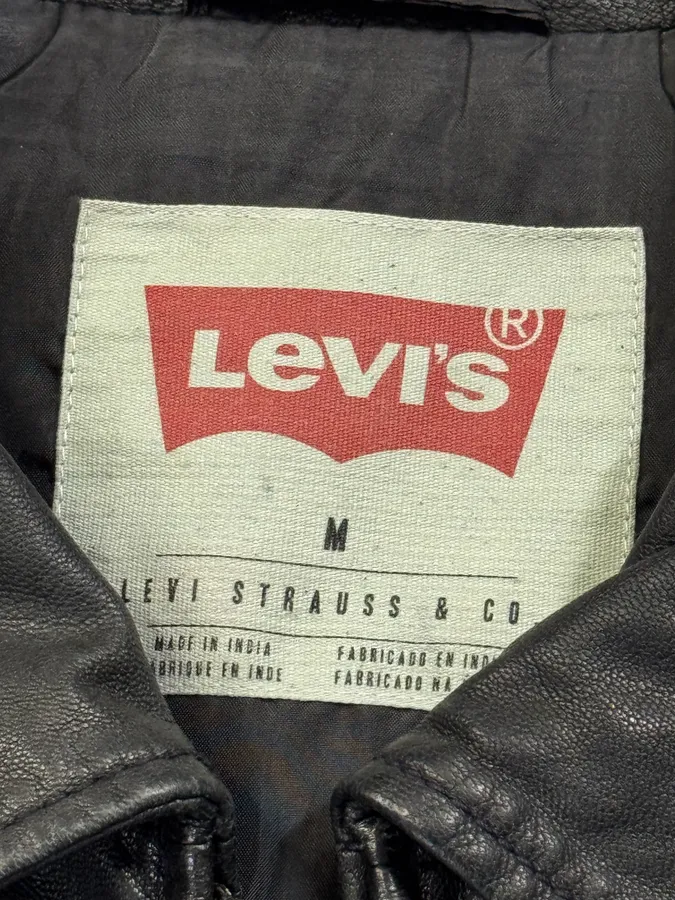 2000s Levi’s Black Leather Simple Jacket - Image 6