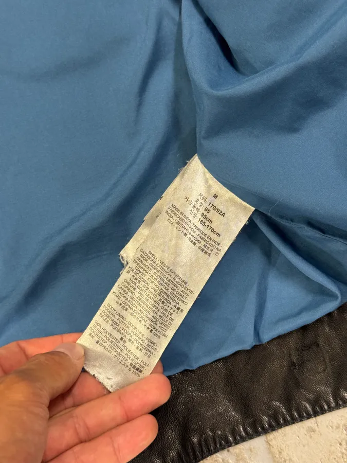 2000s Levi’s Black Leather Simple Jacket - Image 9