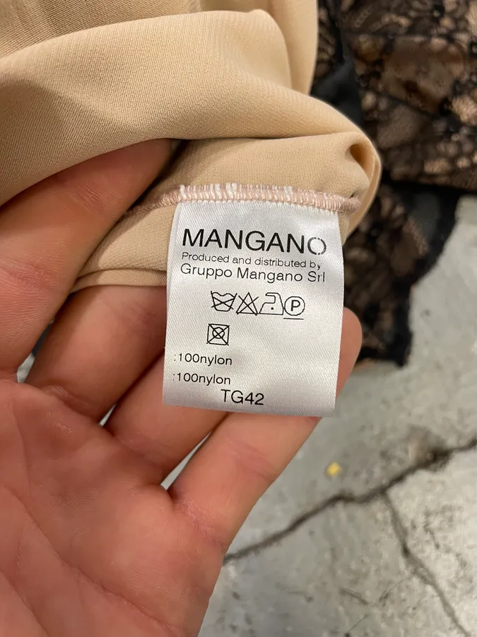 2000s Mangano Lace Black Dress - Image 10