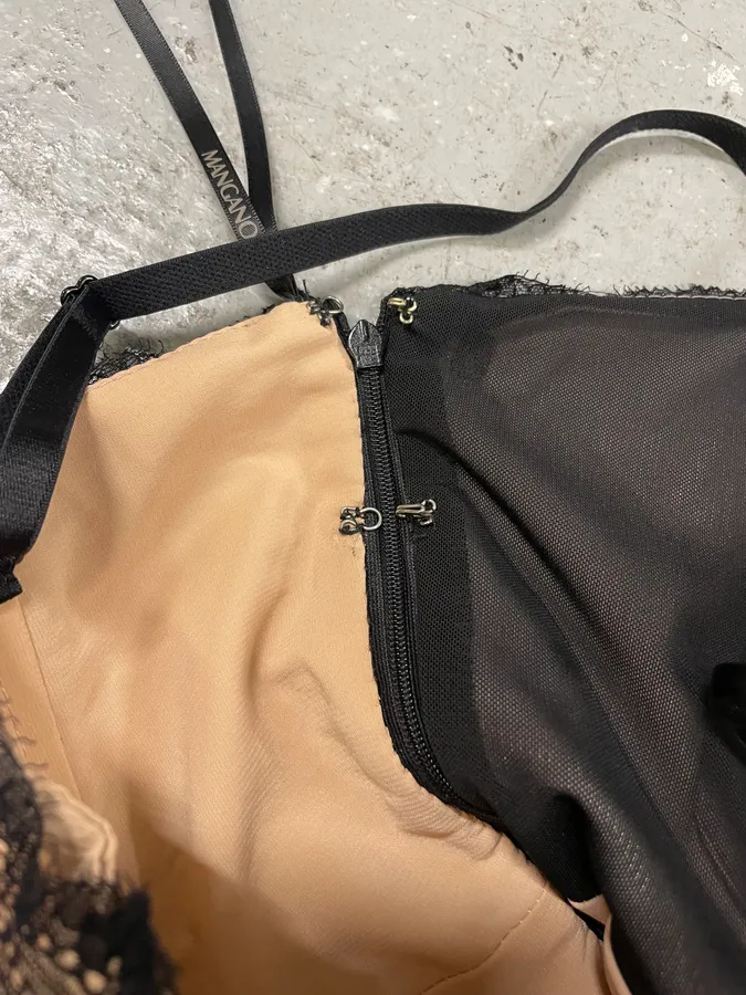 2000s Mangano Lace Black Dress - Image 6