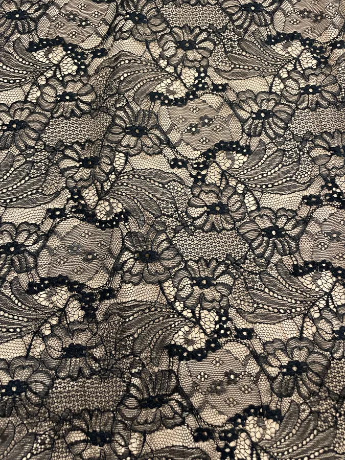 2000s Mangano Lace Black Dress - Image 8