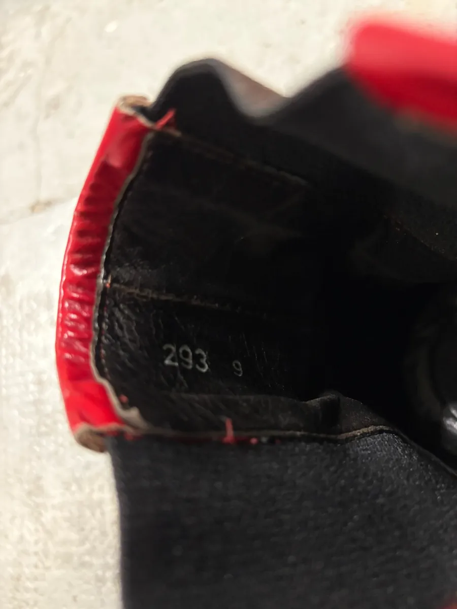 2000s MiuMiu Brown Red Seams Ankle Leather Boots - Image 7