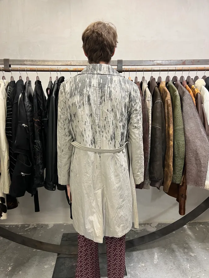 2000s Moschino Rain Painting Grey Trench Coat - Image 3