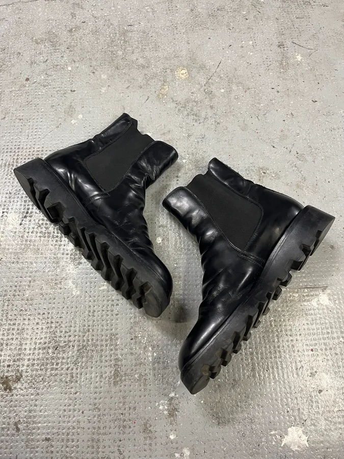 2000s Prada Black Pure Leather Ankle Boots - Image 3
