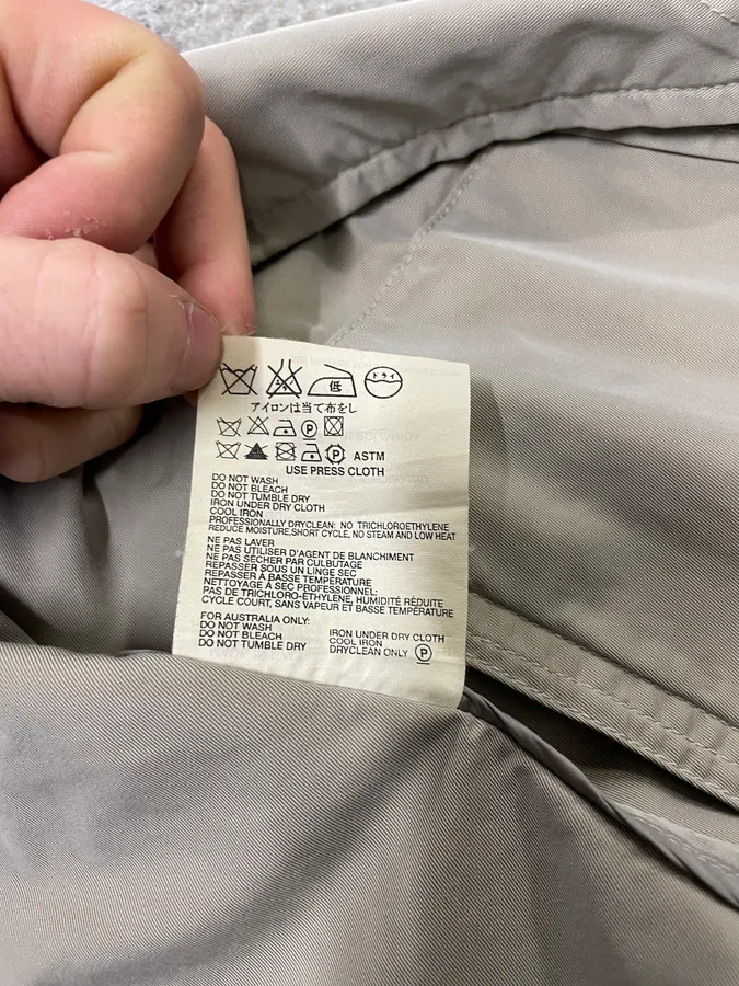 2000s Prada Buttoned Beige Jacket - Image 11