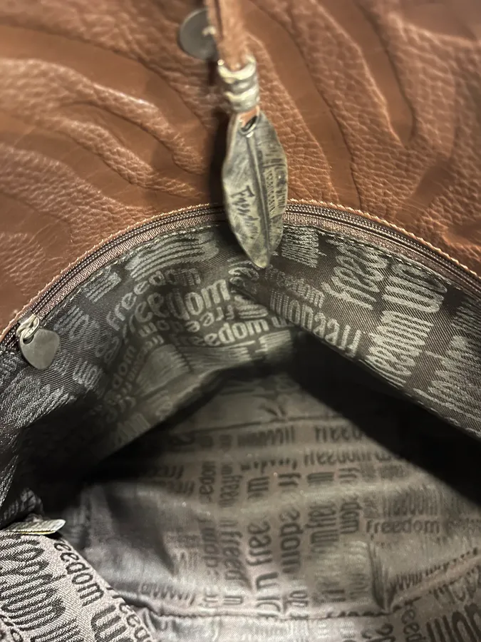 2000s Roberto Cavalli Brown Handle Leather Relief Savage Bag - Image 4