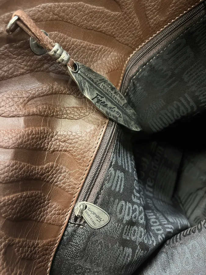2000s Roberto Cavalli Brown Handle Leather Relief Savage Bag - Image 5