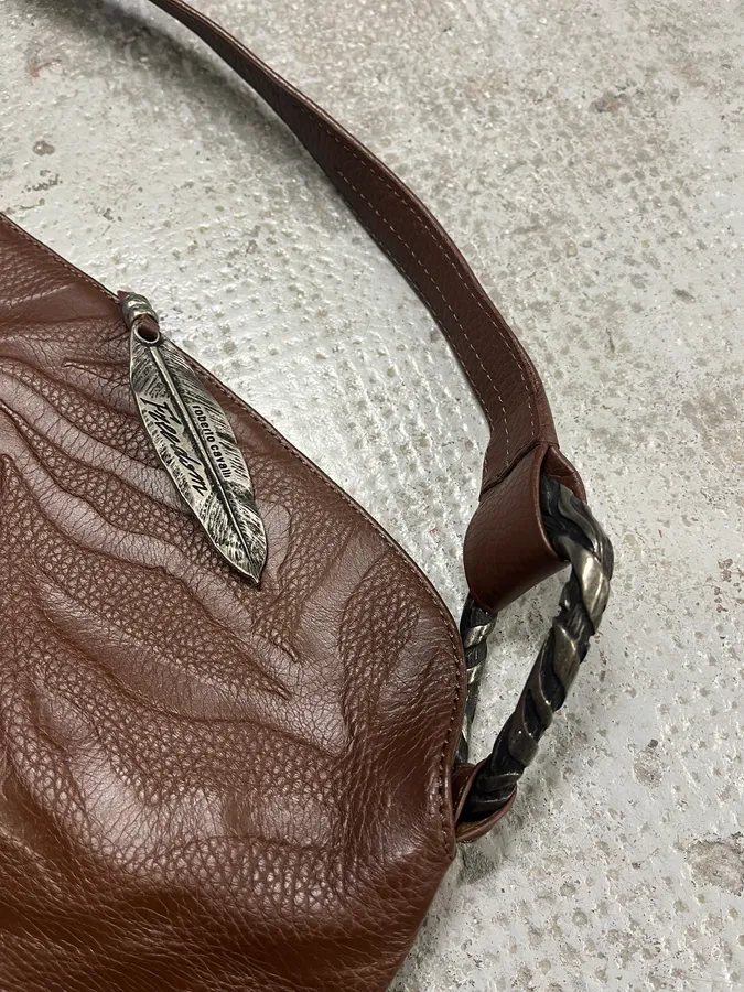2000s Roberto Cavalli Brown Handle Leather Relief Savage Bag - Image 6