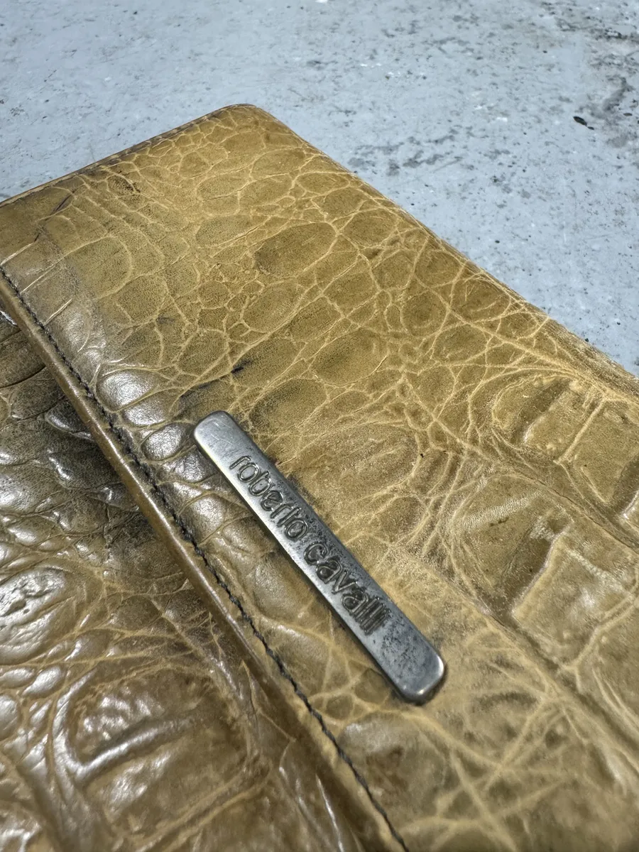 AW2000 Roberto Cavalli Embossed Crocodile Leather Effect Gold Wallet - Image 6