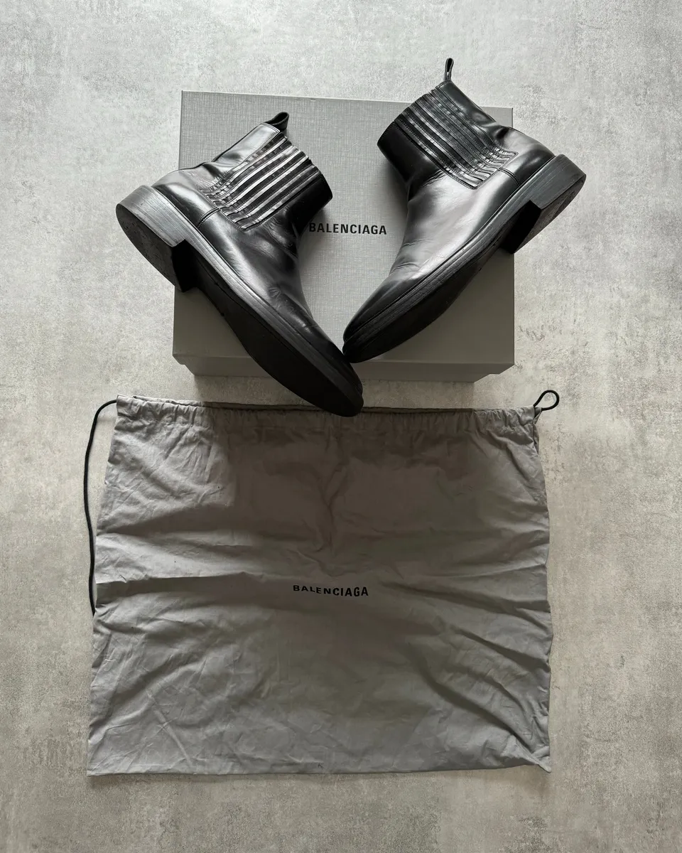 Balenciaga Chelsea Ankle Leather Boots - Image 7