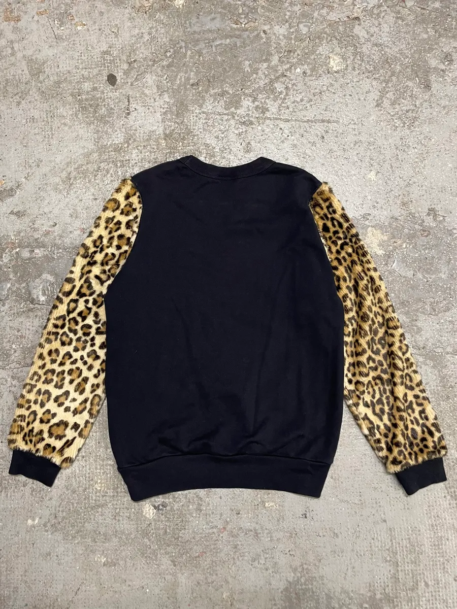 Dries Van Noten Black Sweater With Leopard Print Fur Effect Arms - Image 4