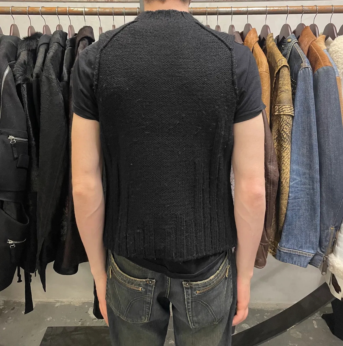 Dsquared2 Black Wool Sleeveless Sweater - Image 3