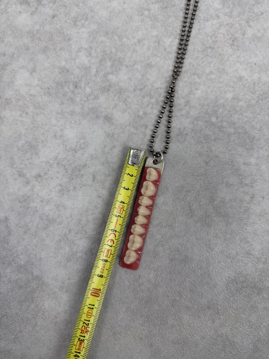 FW2001 Carol Christian Poell Teeth MM/1480 Necklace - Image 4