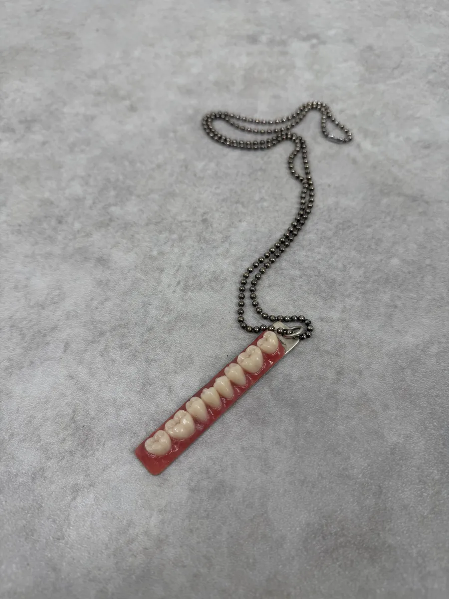 FW2001 Carol Christian Poell Teeth MM/1480 Necklace - Image 8