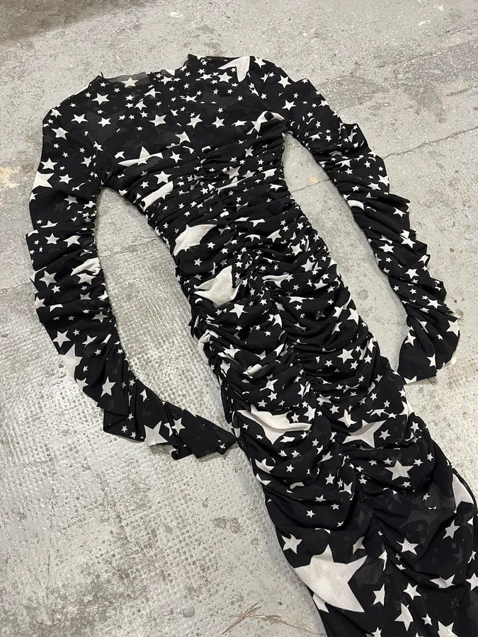 FW2011 Dolce & Gabbana Pleated Star Black Dress - Image 9