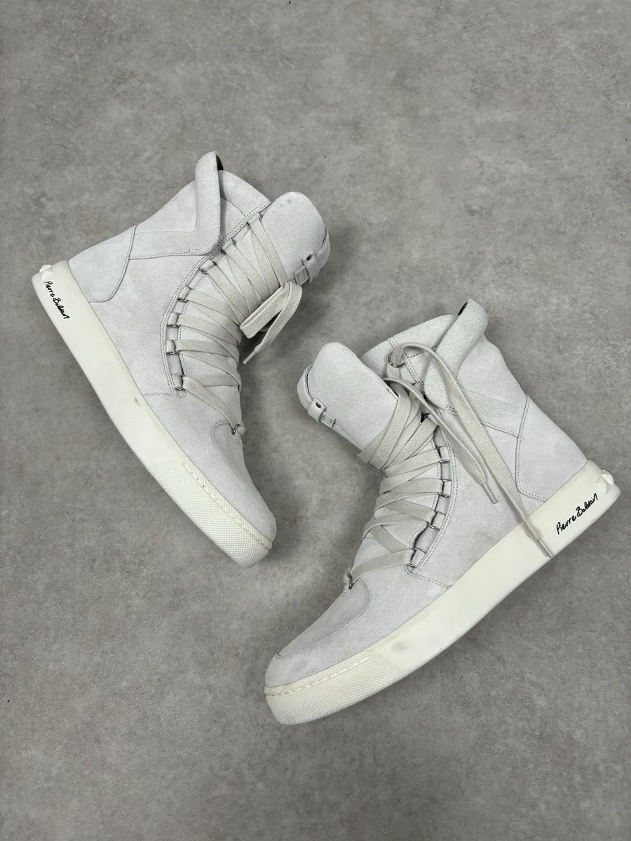 Pierre Balmain Avant-Garde Cream Grey Suede Lace-Up Boots - Image 5