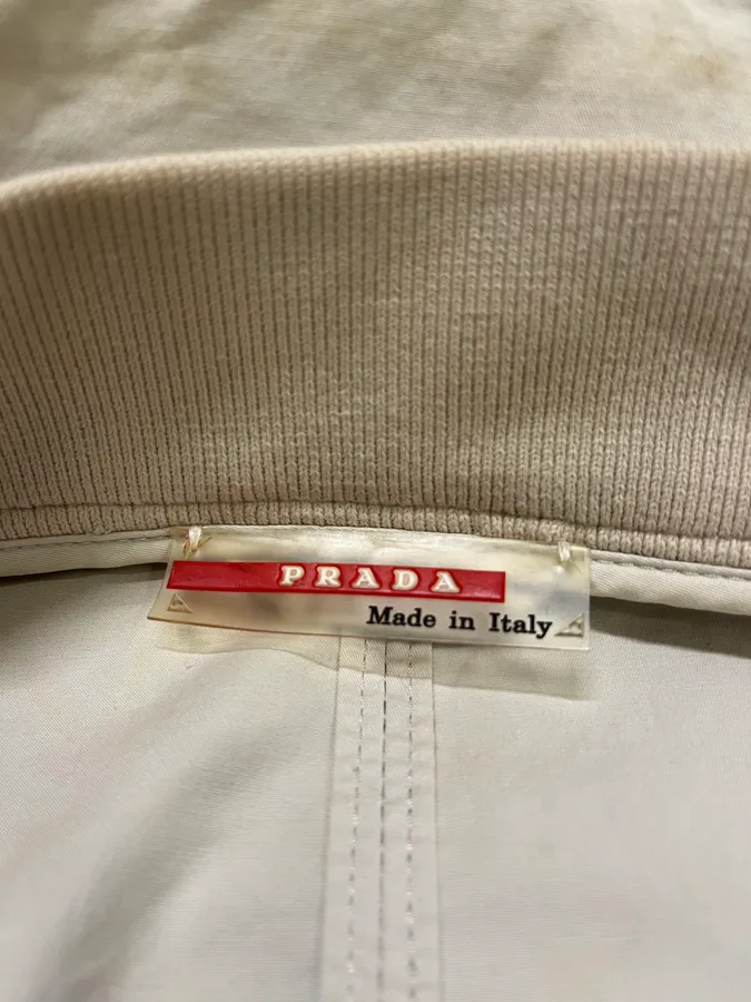 SS2002 Prada Beige Light Belted Zip-up Jacket - Image 9