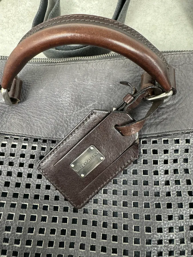 SS2012 Dolce & Gabbana Grey Perfored Week-end Leather Bag - Image 9